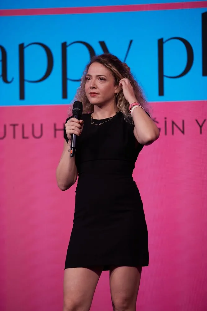 Ceren-Taşdemir-Uzman-Diyetisyen Ceren Taşdemir Uzman Diyetisyen